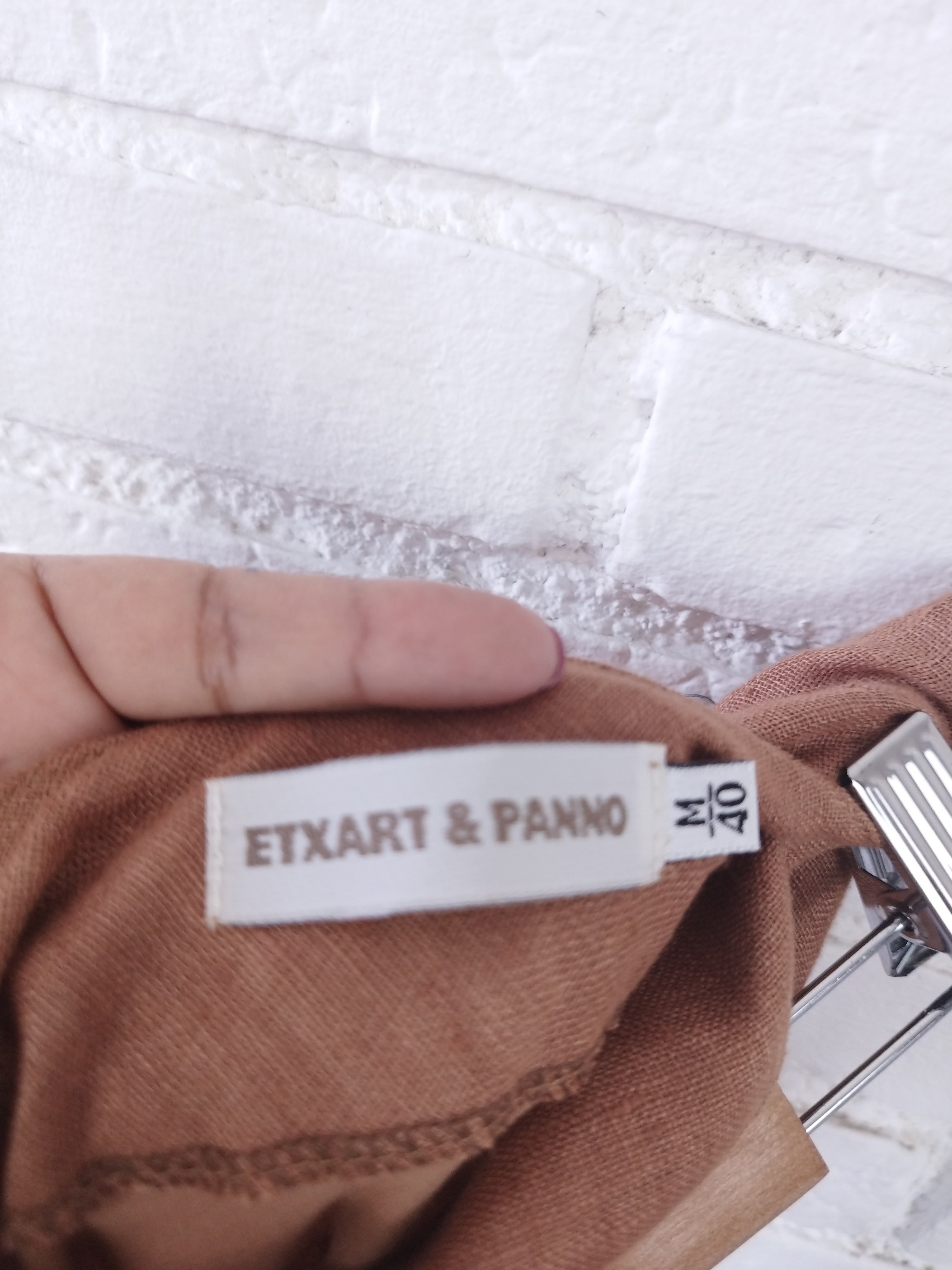 Montesinos Alama Vintage-Rock aus den 90er-Jahren – geraffter Bund, asymmetrischer Saum und Tüllmuster