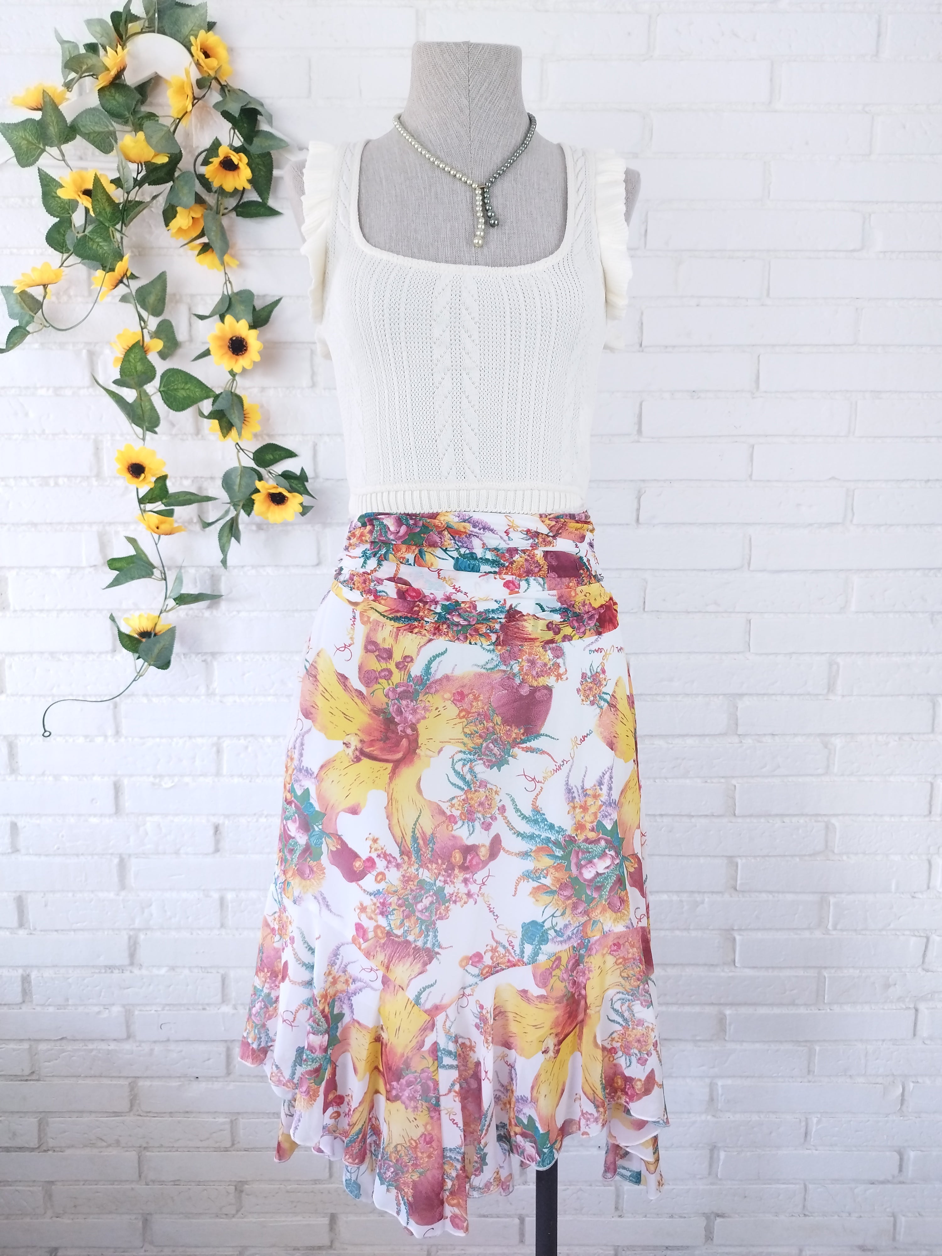 Montesinos Alama Vintage-Rock aus den 90er-Jahren – geraffter Bund, asymmetrischer Saum und Tüllmuster