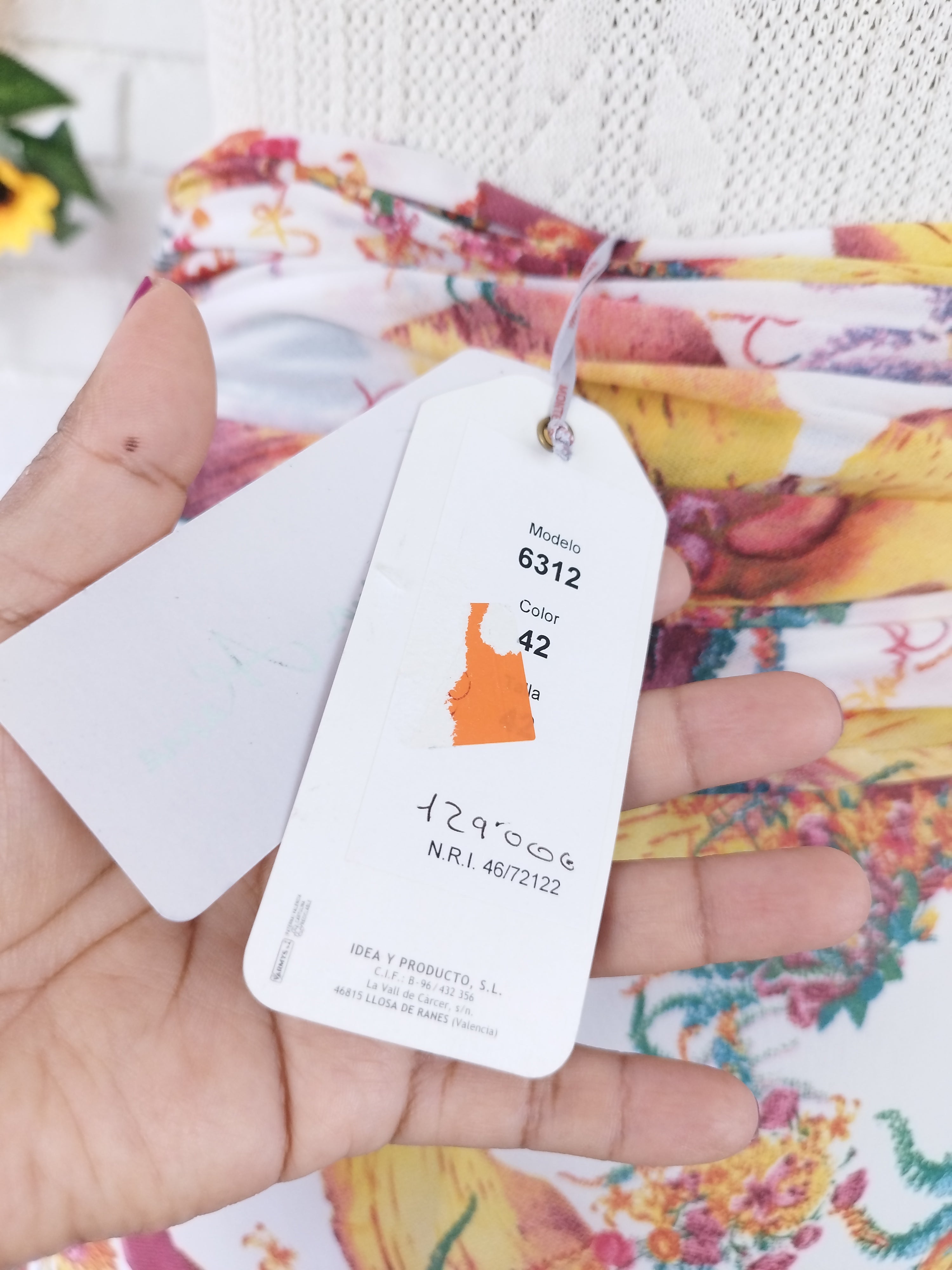 Montesinos Alama Vintage-Rock aus den 90er-Jahren – geraffter Bund, asymmetrischer Saum und Tüllmuster