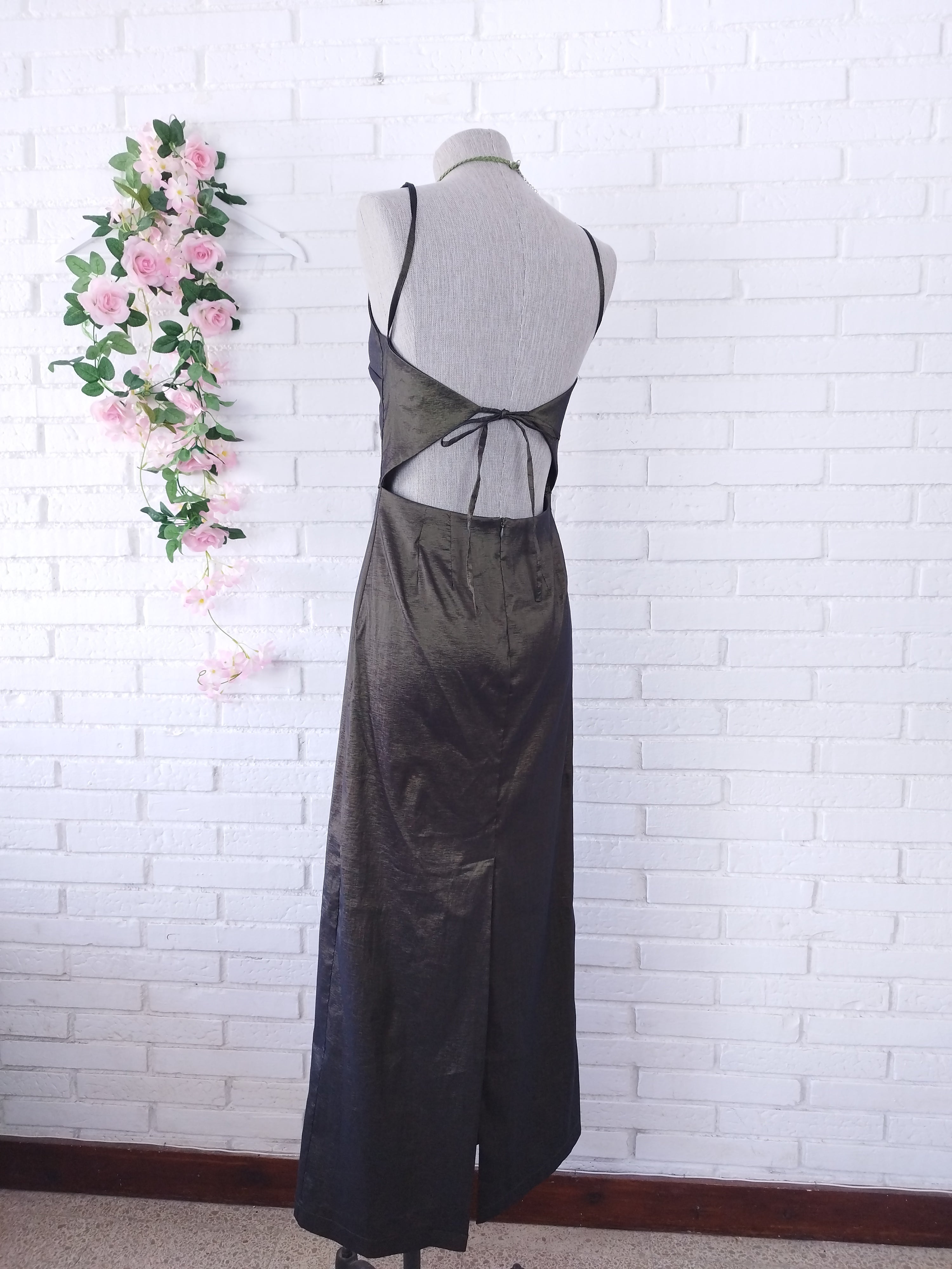 Vintage 90s Satin Party Dress — Open Back, Chain Straps, Round Neck & Fitted Silhouette
