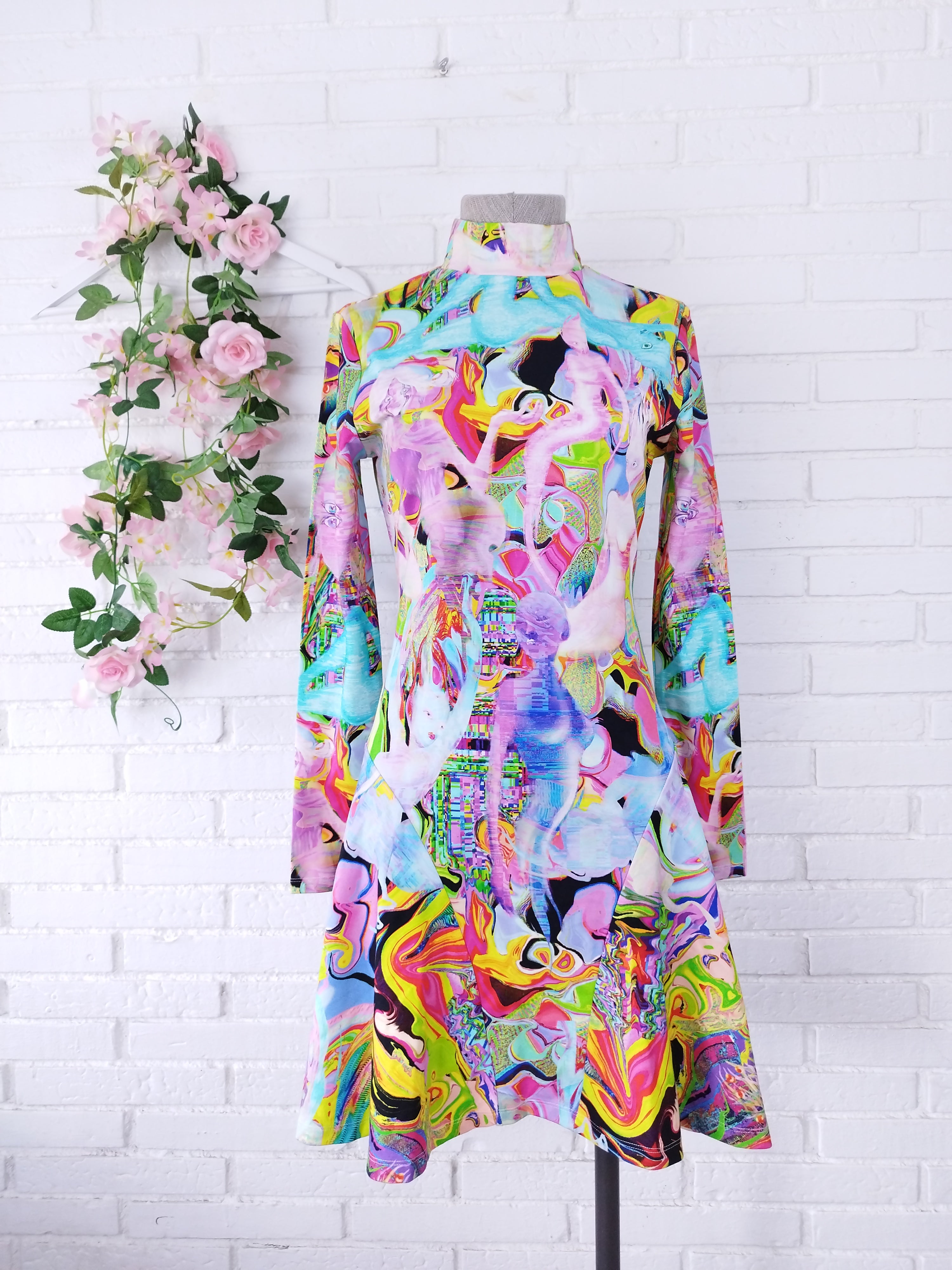 Kleid DESIGUAL Estampado manga larga