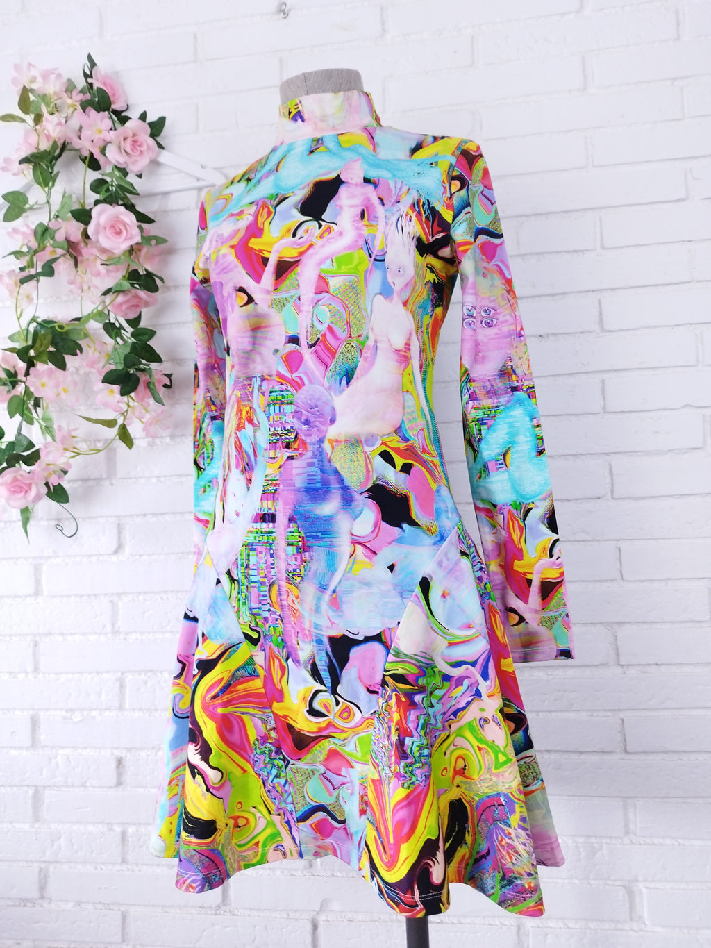 Kleid DESIGUAL Estampado manga larga