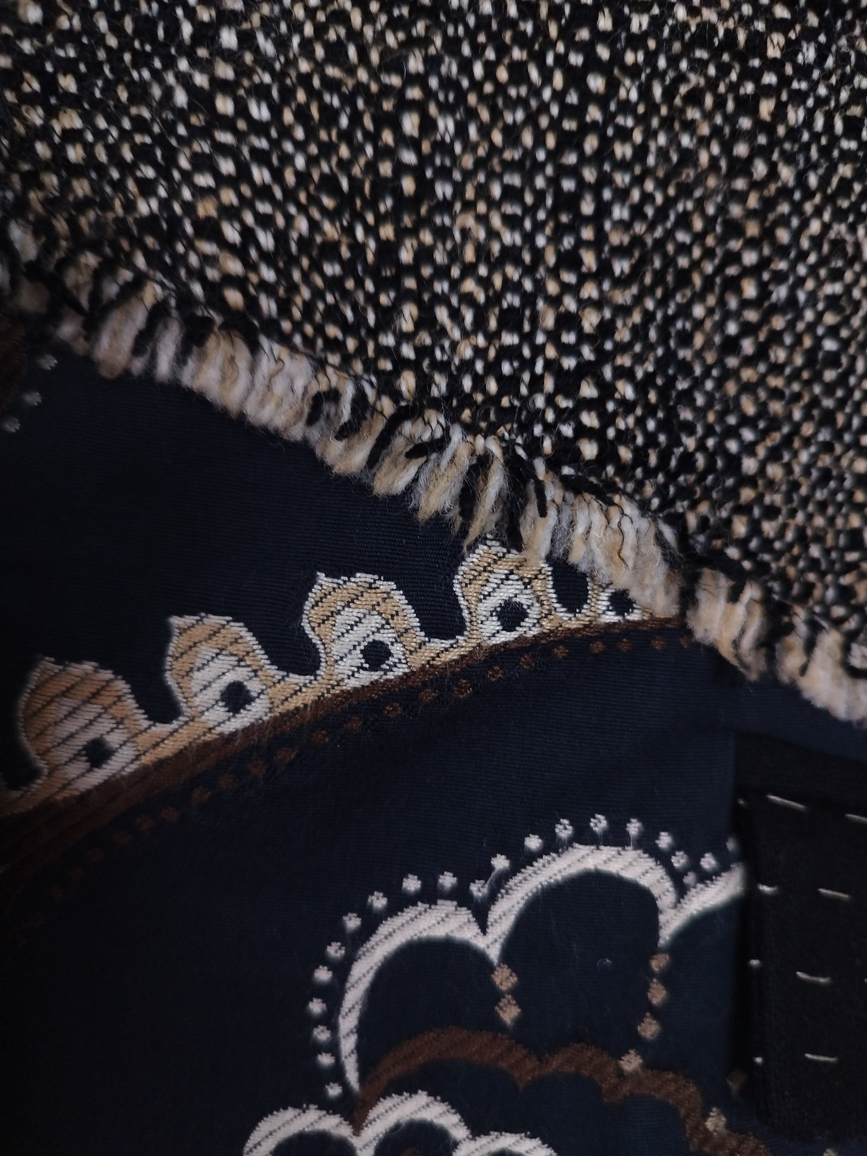 Vintage  Y2K Patchwork Blazer — Mixed Textures, Embroidery & Classic Cut