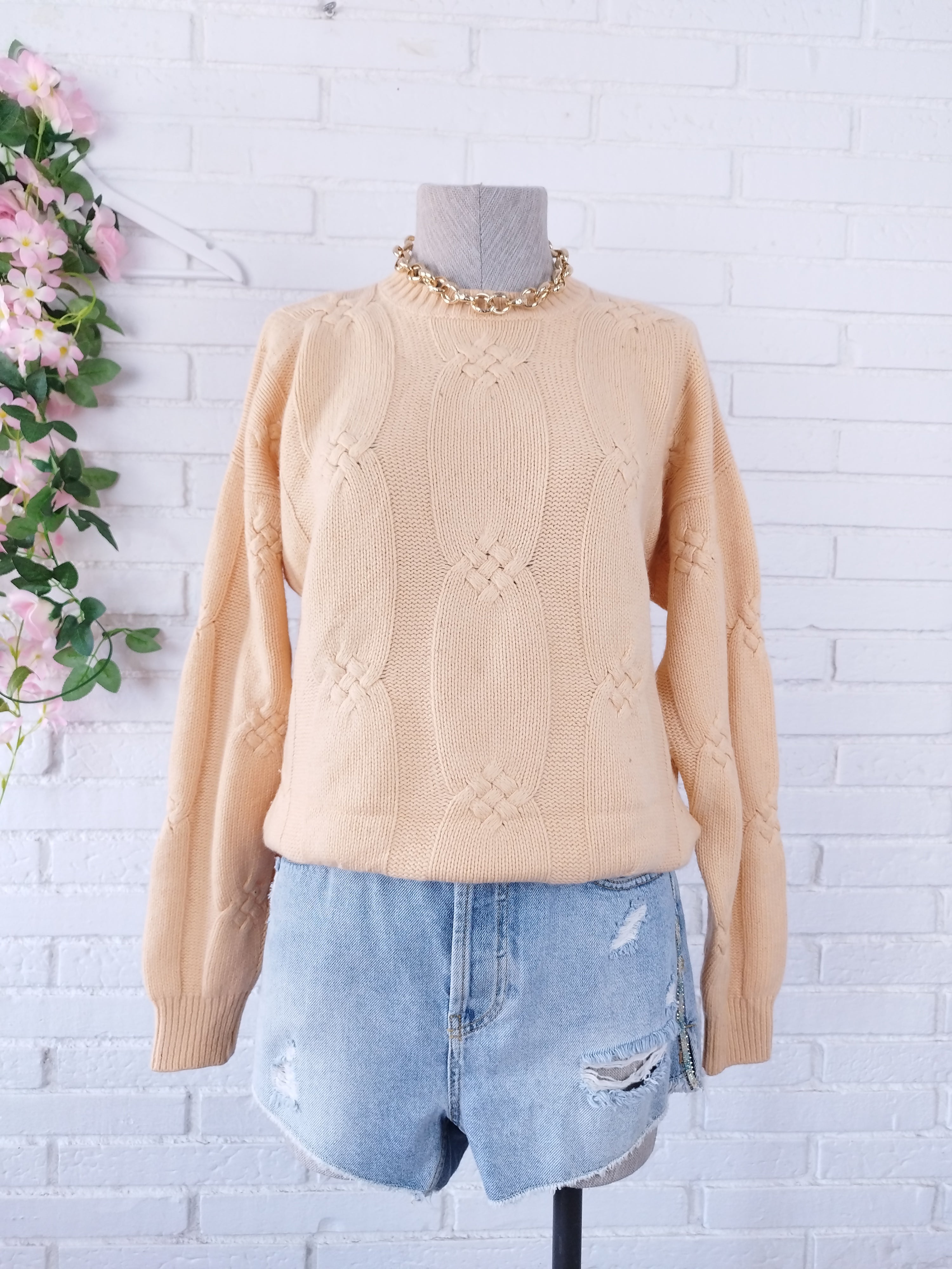 Vintage Kaschmirpullover aus den 90er-Jahren – Hergestellt in Italien, Rundhalsausschnitt und Zopfmuster