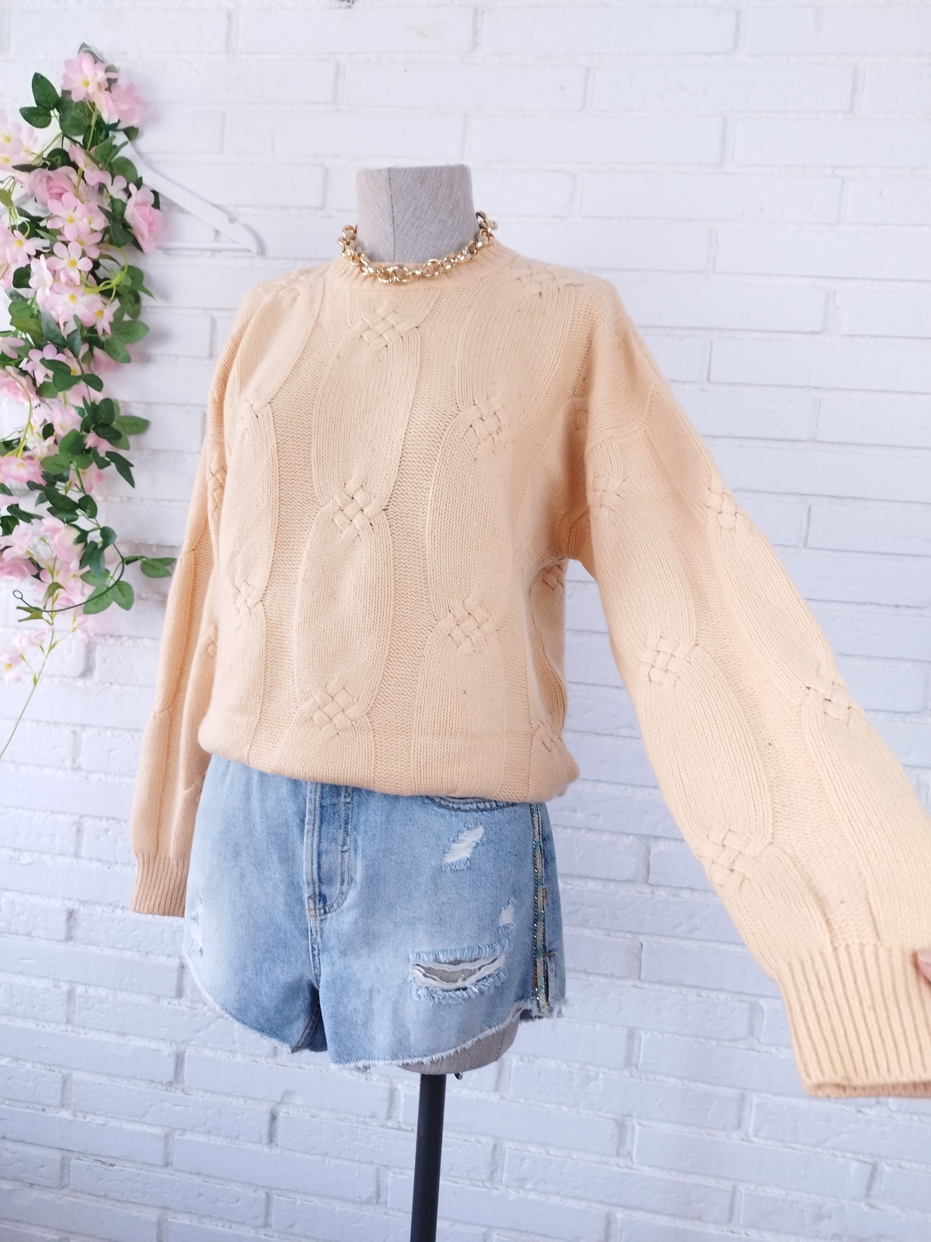 Vintage Kaschmirpullover aus den 90er-Jahren – Hergestellt in Italien, Rundhalsausschnitt und Zopfmuster