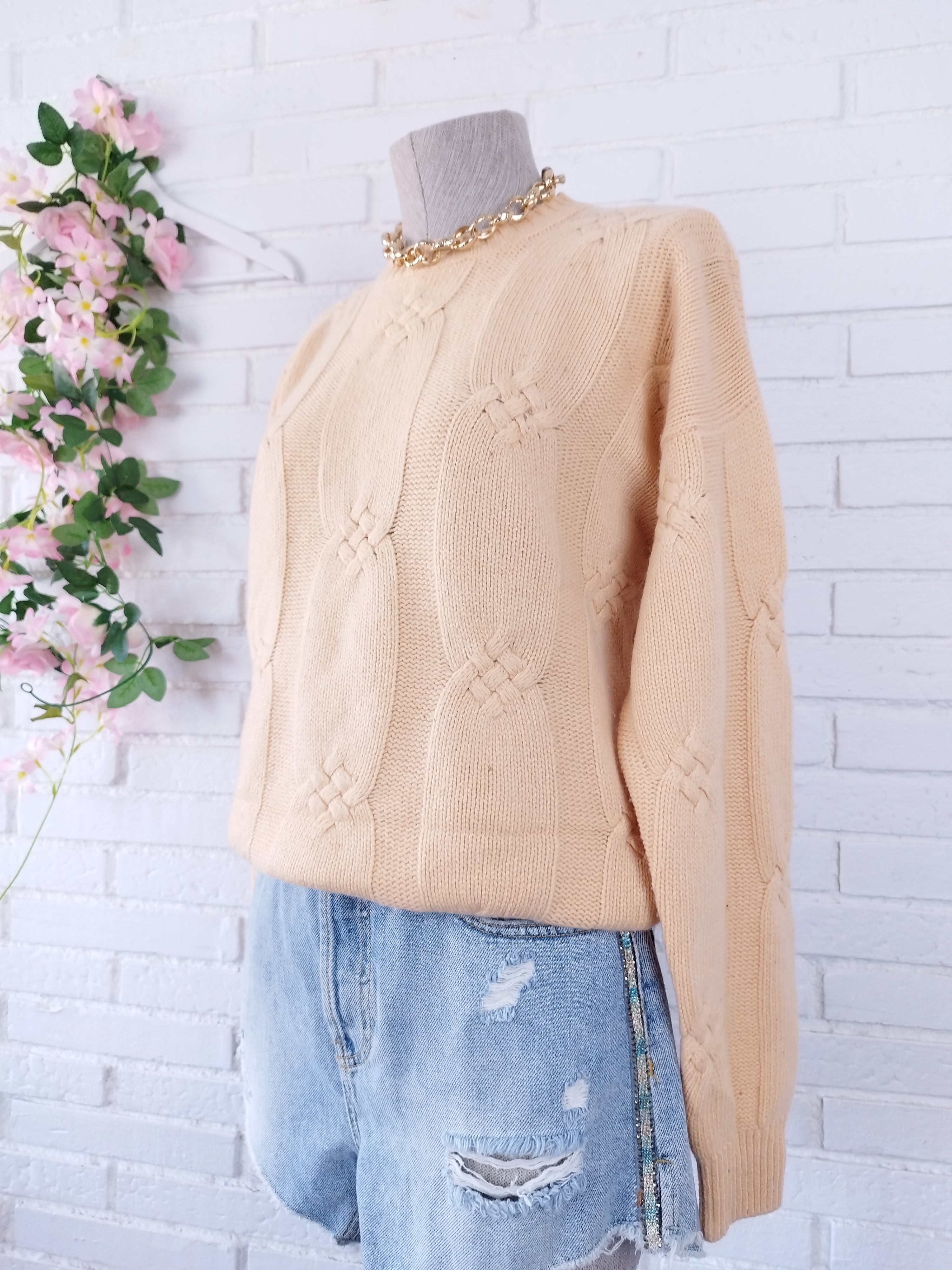 Vintage Kaschmirpullover aus den 90er-Jahren – Hergestellt in Italien, Rundhalsausschnitt und Zopfmuster