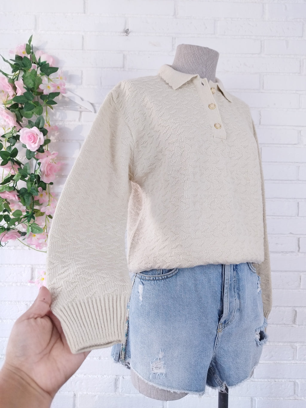 Vintage 90s Jacquard Knit Sweater — Polo Collar, Button Placket & Beige