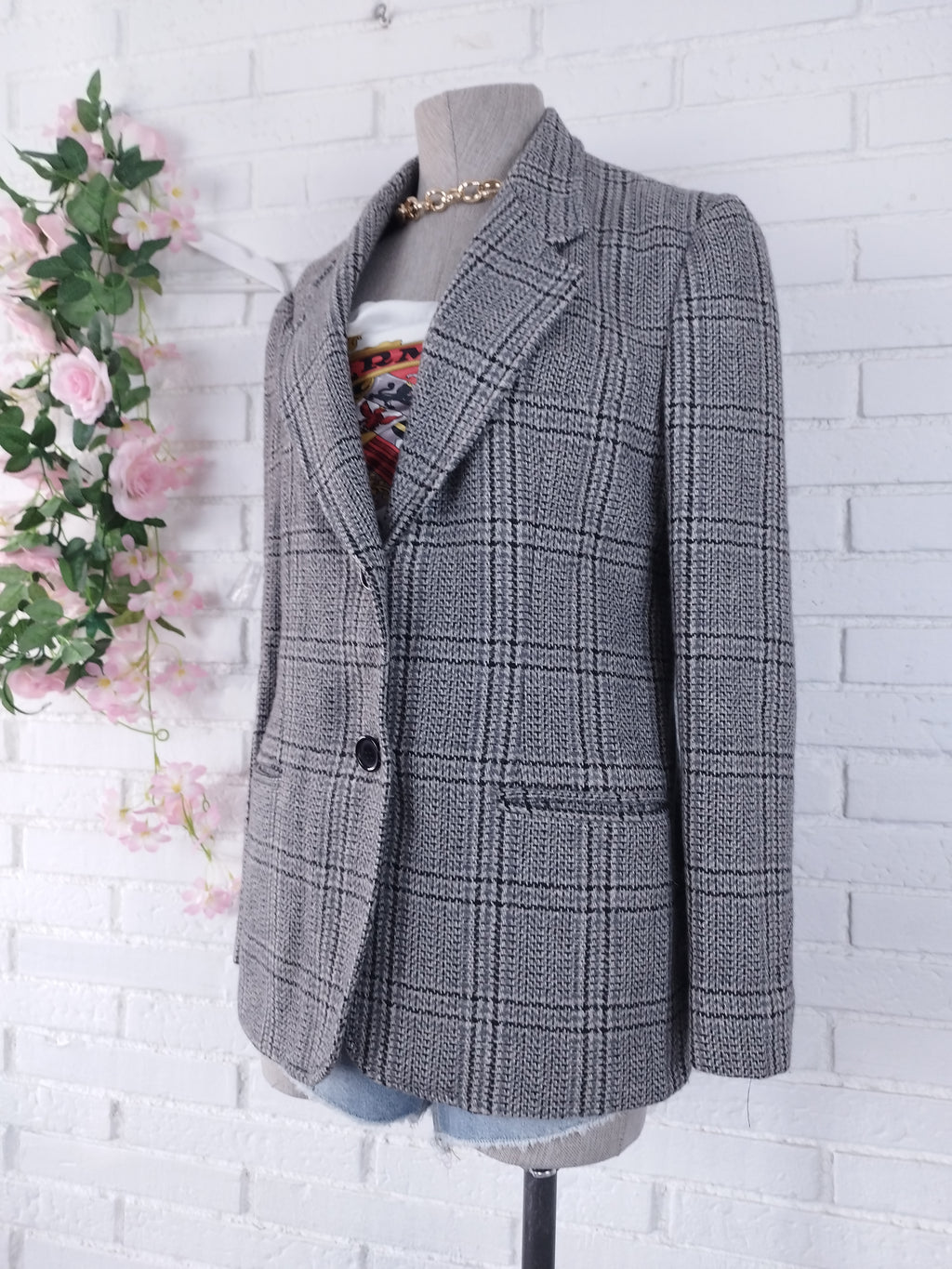 Vintage-Blazer aus Wollmischung aus den 90er-Jahren – Klassischer Winterschnitt &amp; graues Karomuster