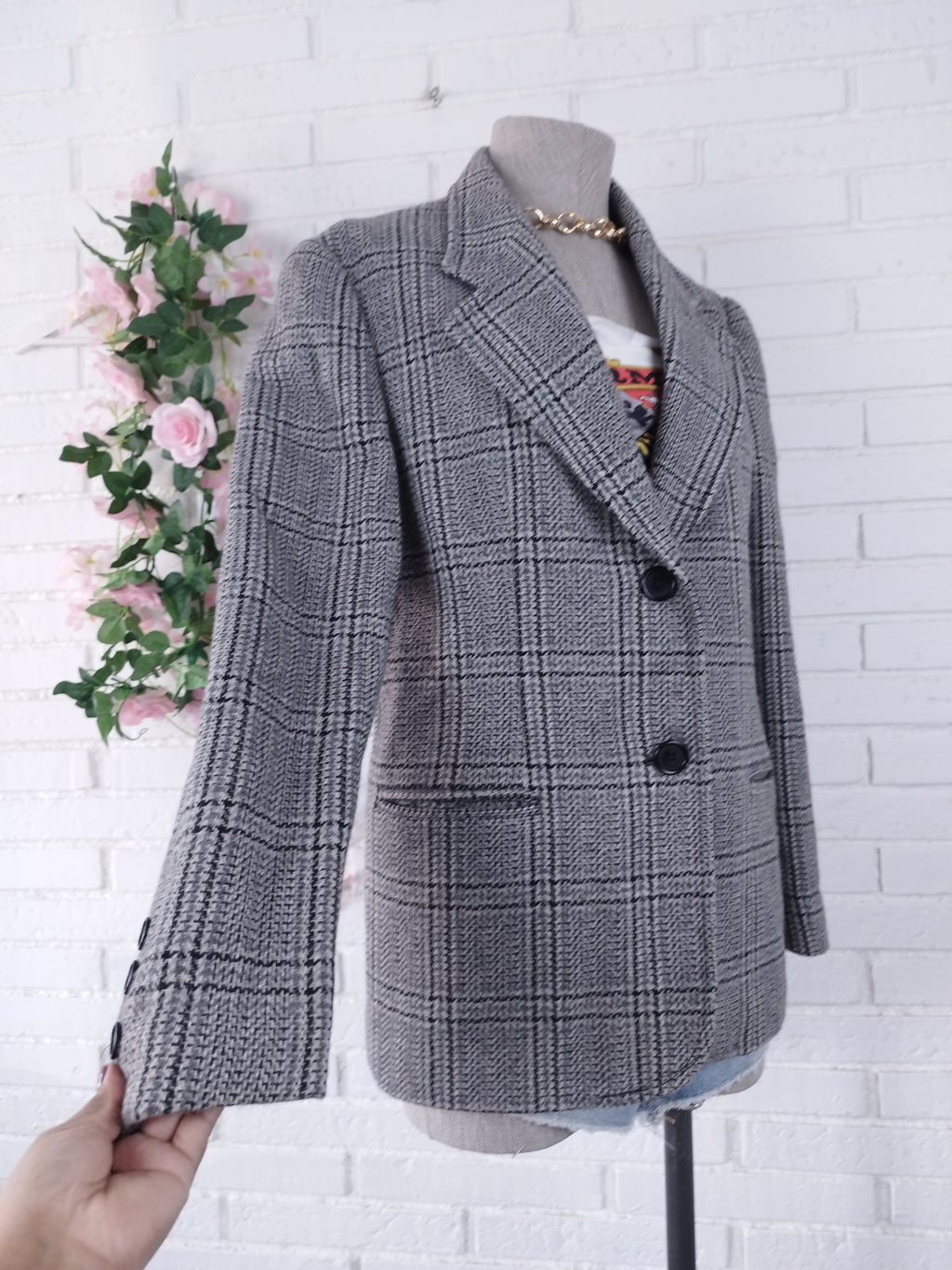 Vintage-Blazer aus Wollmischung aus den 90er-Jahren – Klassischer Winterschnitt &amp; graues Karomuster