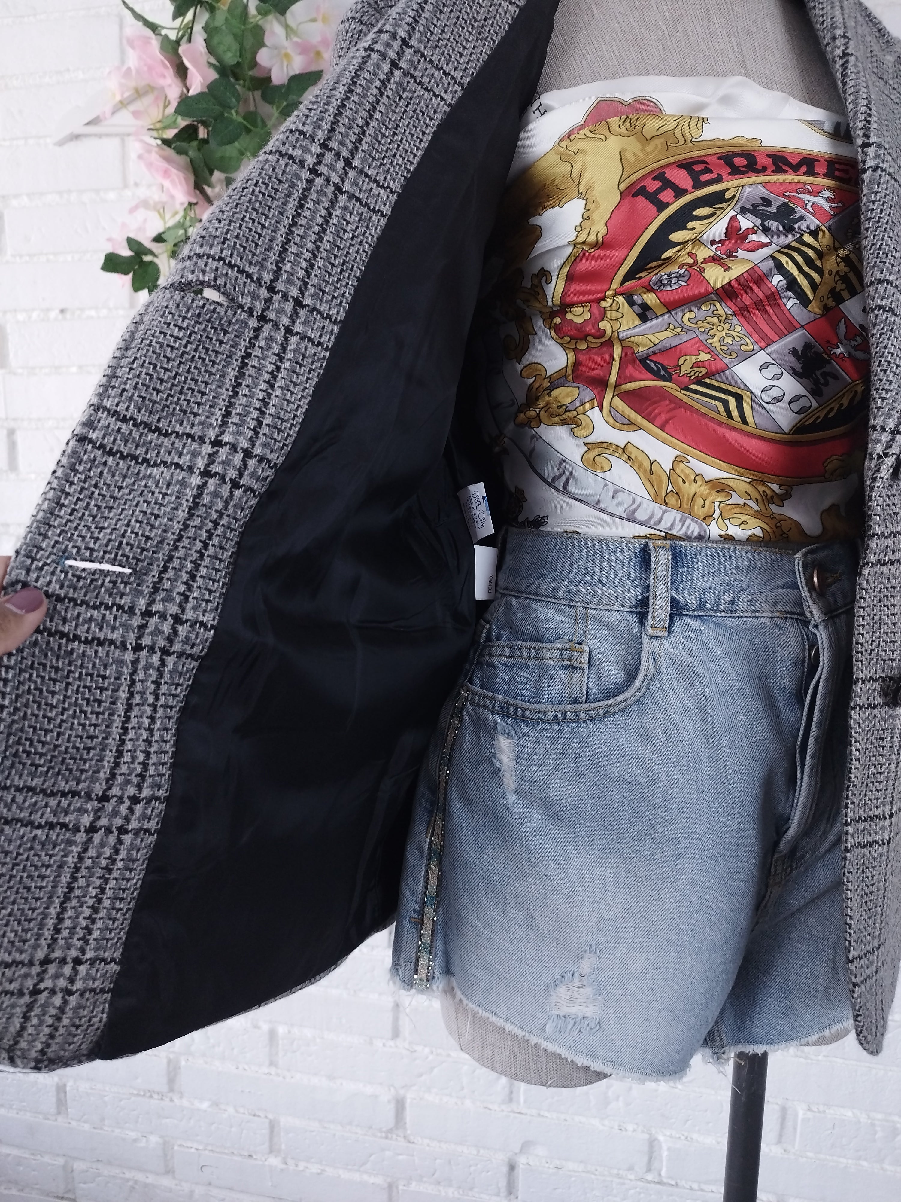 Vintage-Blazer aus Wollmischung aus den 90er-Jahren – Klassischer Winterschnitt &amp; graues Karomuster