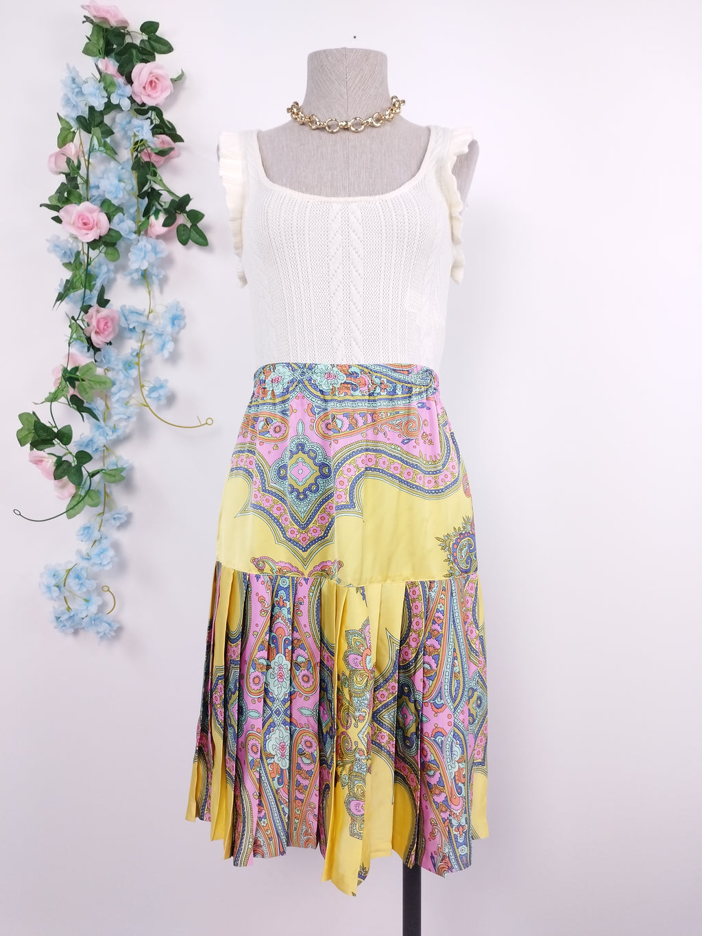 Falda VINTAGE Plisada Satinada Paisley