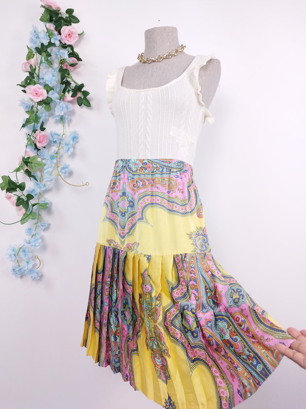 Falda VINTAGE Plisada Satinada Paisley