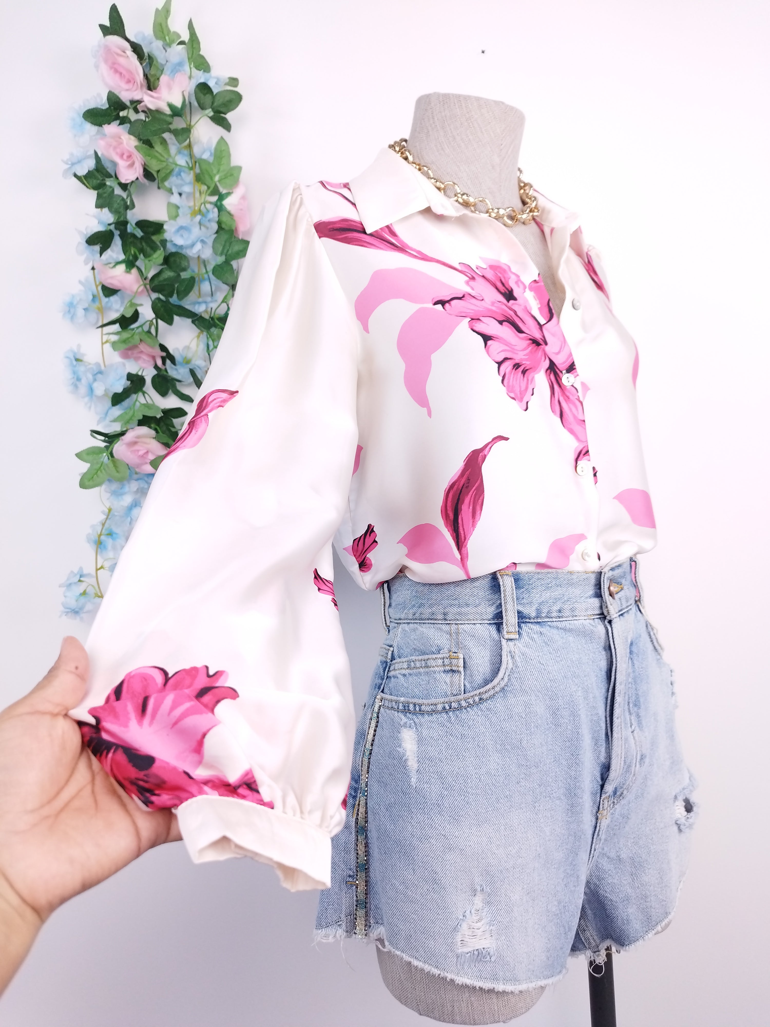 Blusa ZARA Satinada Flores Manga Larga