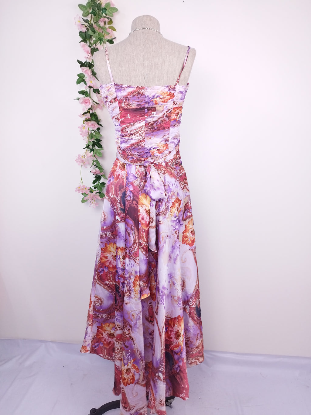 Floral satin Y2K maxi dress — Vintage 2000s structured bustier gala