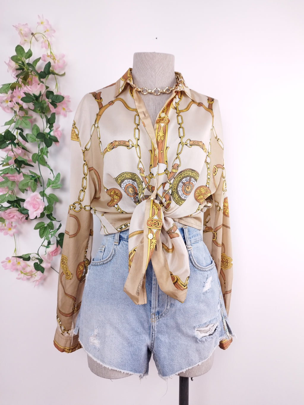 Vintage 90s Long Blouse — Long Sleeves, Front Buttons & Baroque Print
